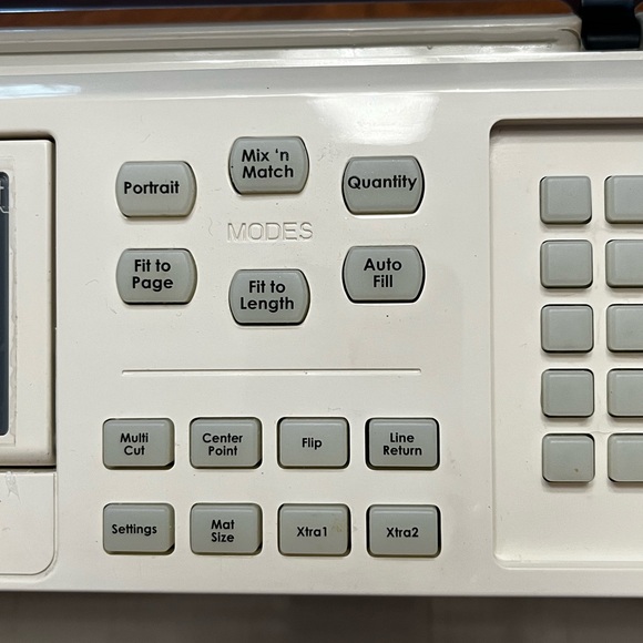 Originals Cricut Expressions and Activity Cartridges with keypads and books - Picture 5 of 16